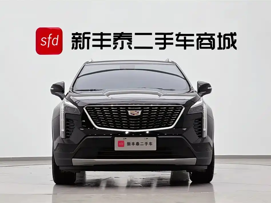 CADILLAC XT4