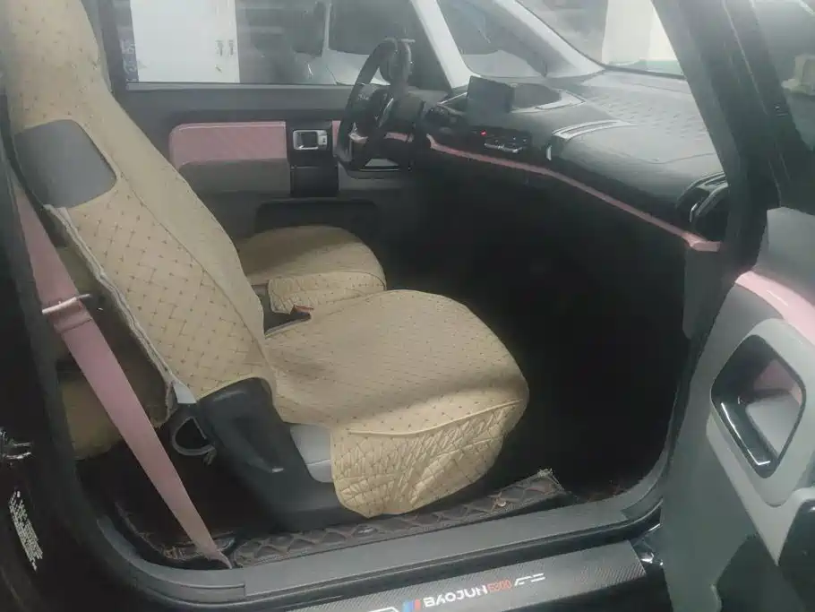 Baojun E300 2020 2020 Stellar Smart Fun Edition
