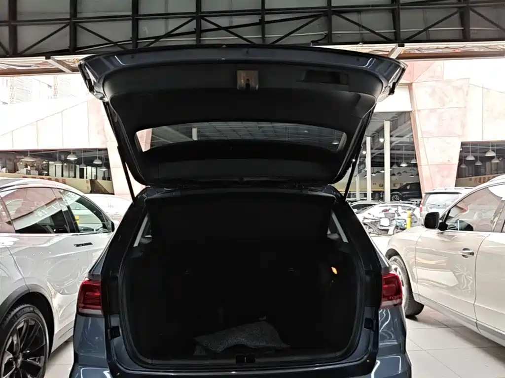 Volkswagen Tharu 2020 Model 280TSI 2WD Luxury Plus China VI фото 19