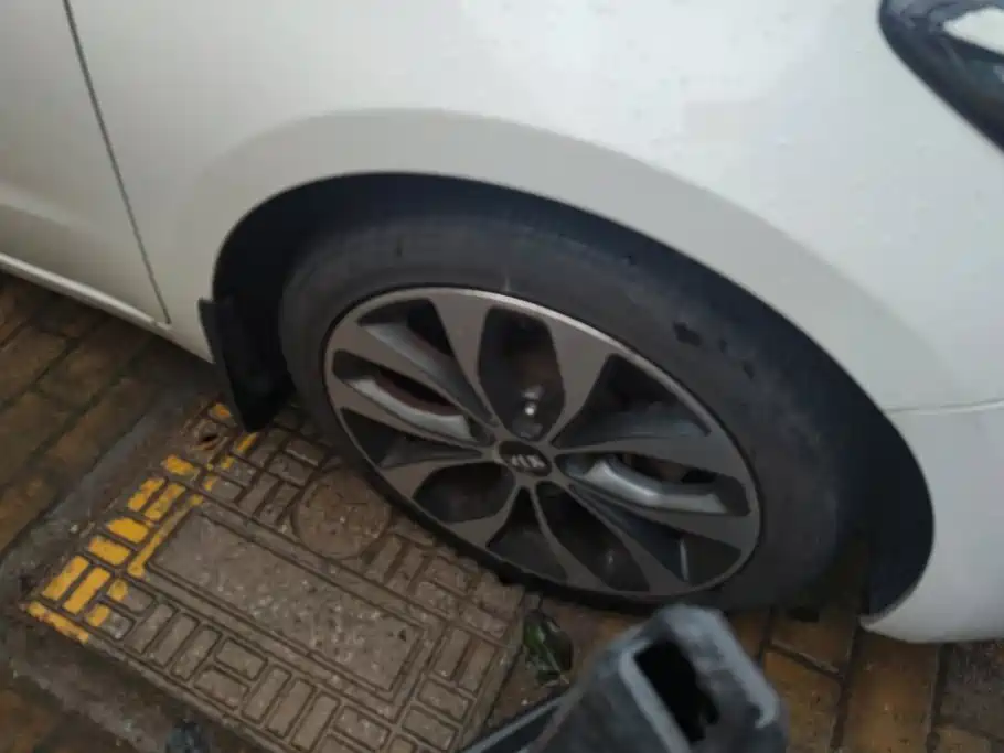Фото 6 - Kia K3