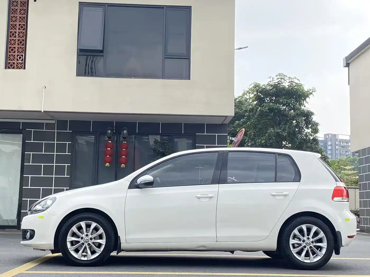 Volkswagen Golf 2012 1.6 Automatic Comfort Type фото 7