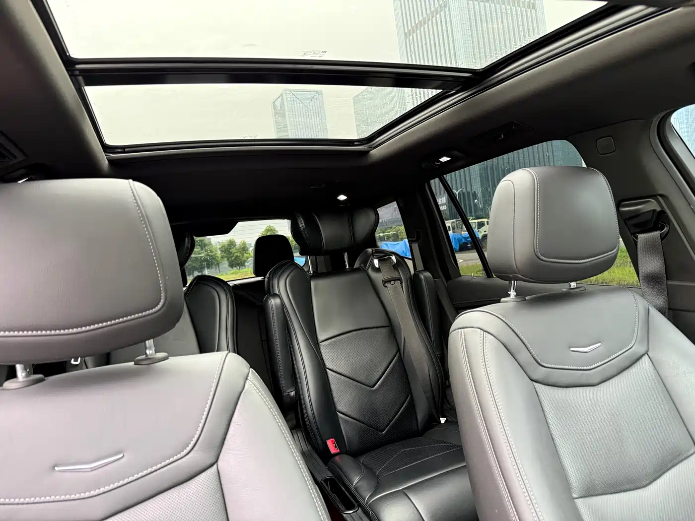 Cadillac XT6 2022 2.0T 6-Seater 4WD Premium Edition фото 9