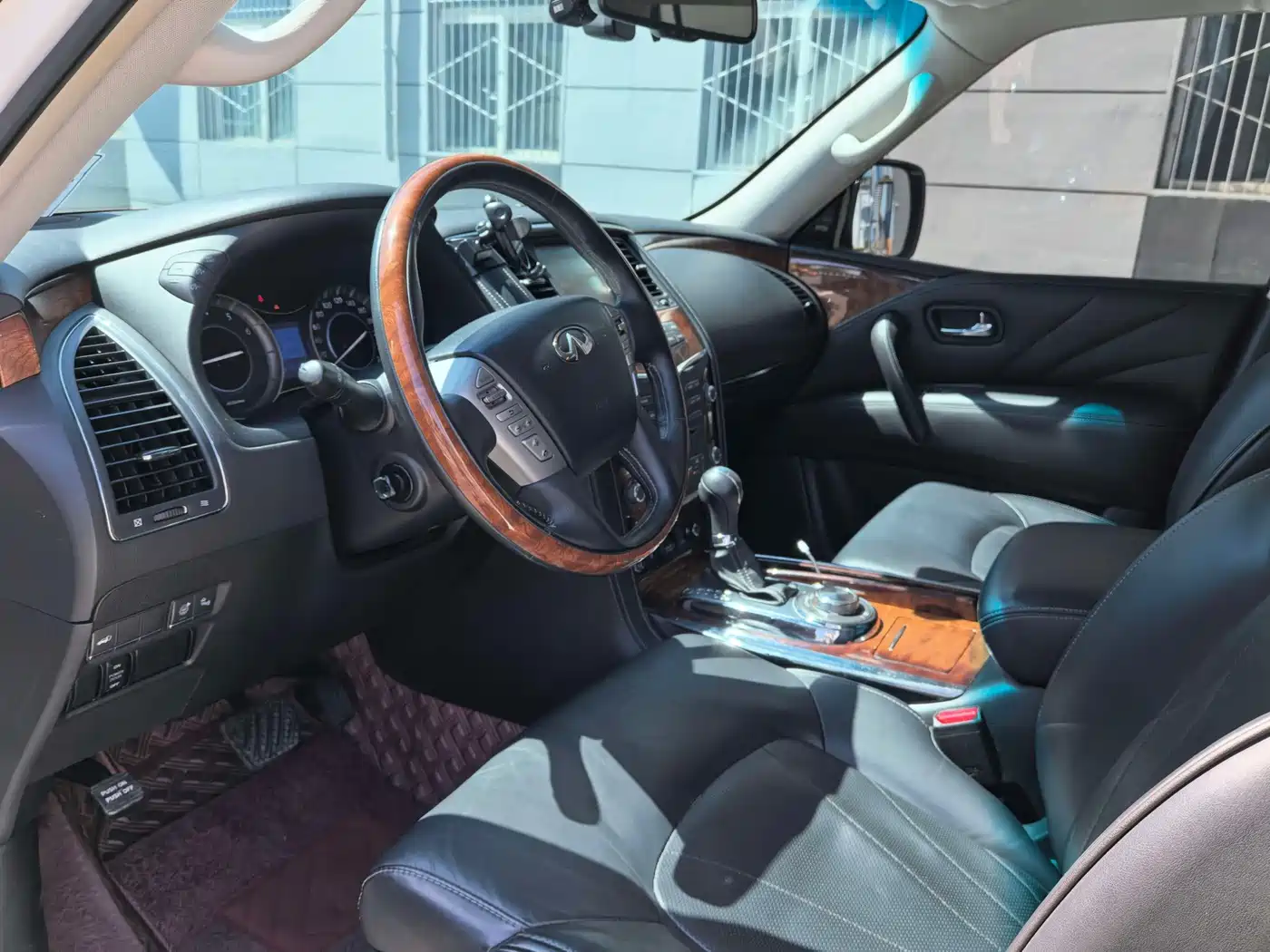 Infiniti QX80 2018 2016 5.6L 4WD