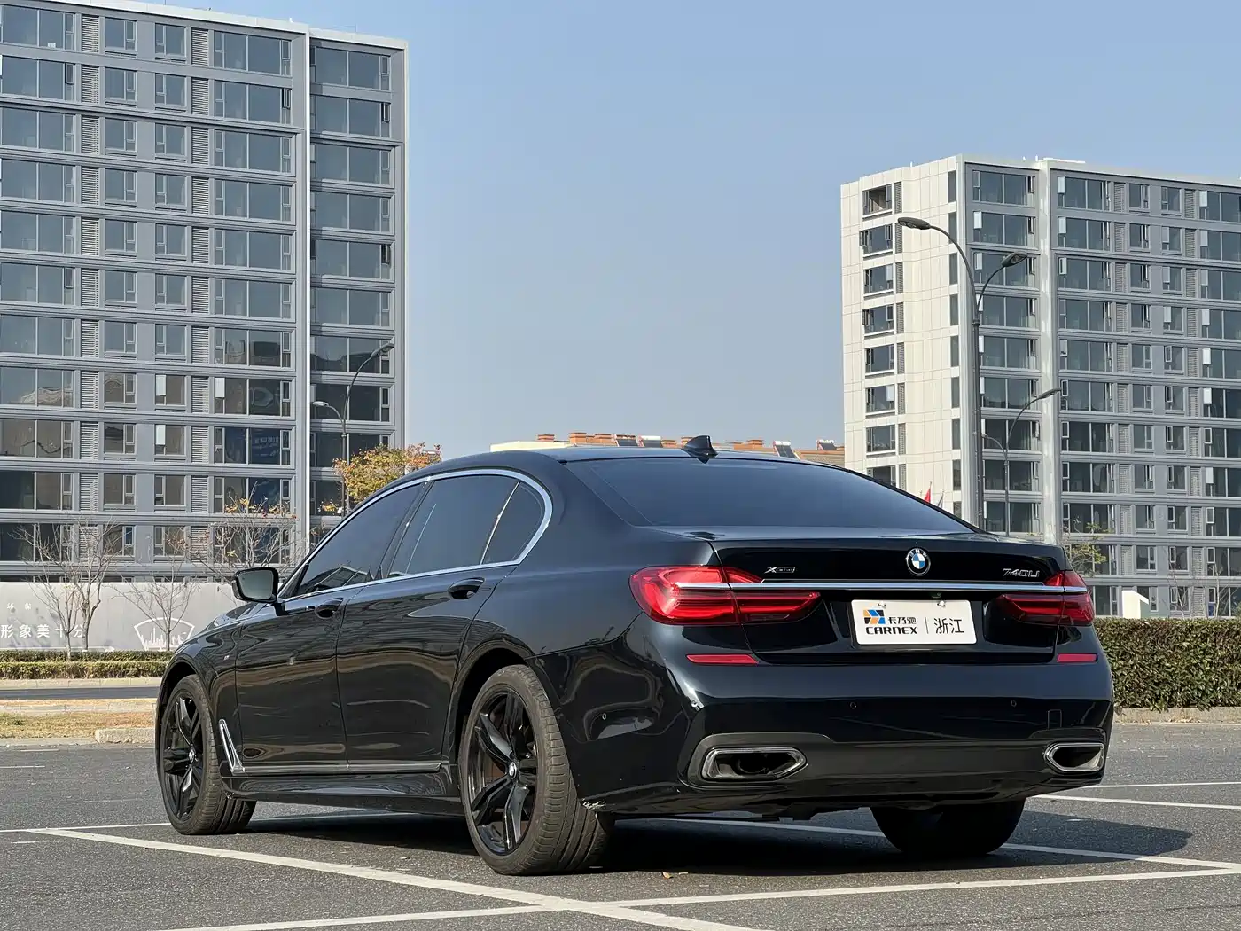 BMW 7 Series 2018 740Li xDrive Premium Type M Sport Package фото 5