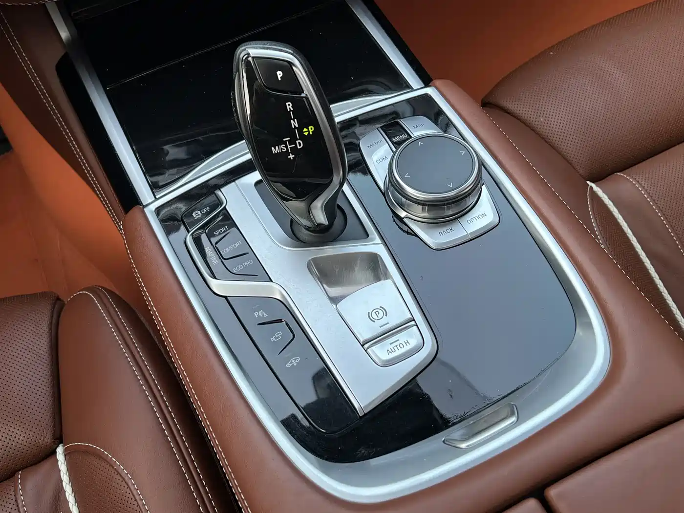 BMW 7 Series 2018 740Li xDrive Premium Type M Sport Package фото 12