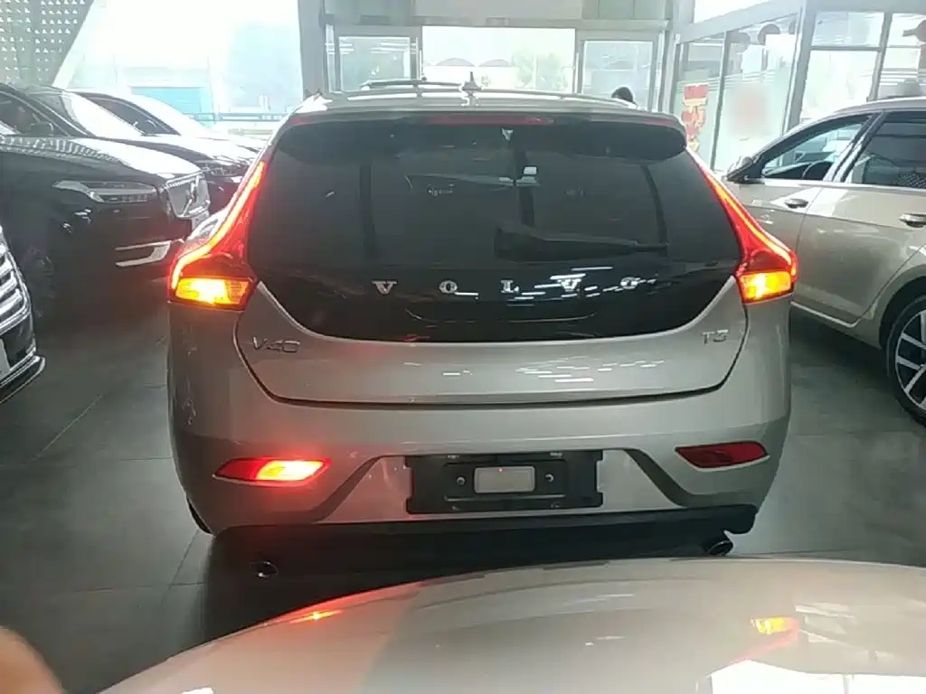 Volvo V40 2018 2018 T3 Inscription Edition