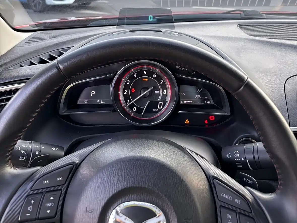 صورة 12 - Mazda Mazda 3