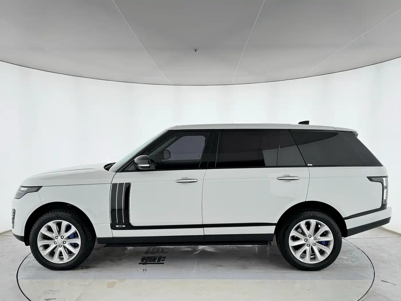 Land Rover Range Rover 2016 3.0 SC V6 Vogue SE Autobiography LWB фото 3