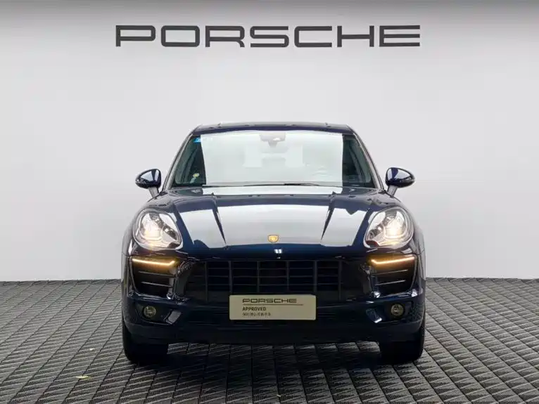 Porsche Macan 2017 Macan 2.0T фото 2