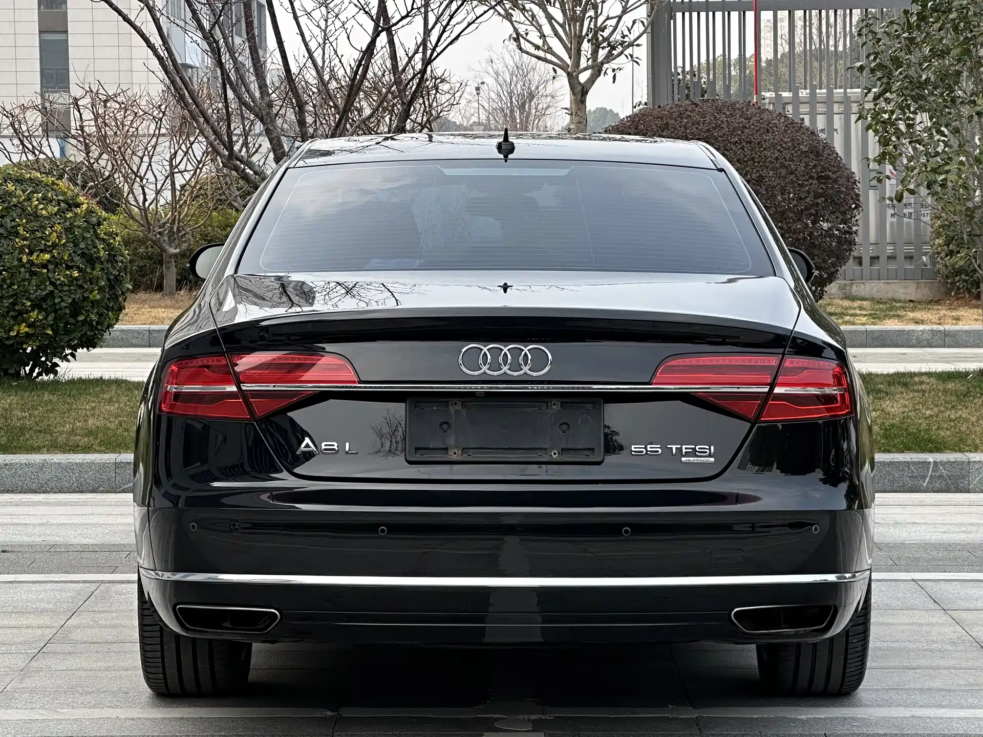 Фото 5 - Audi A8
