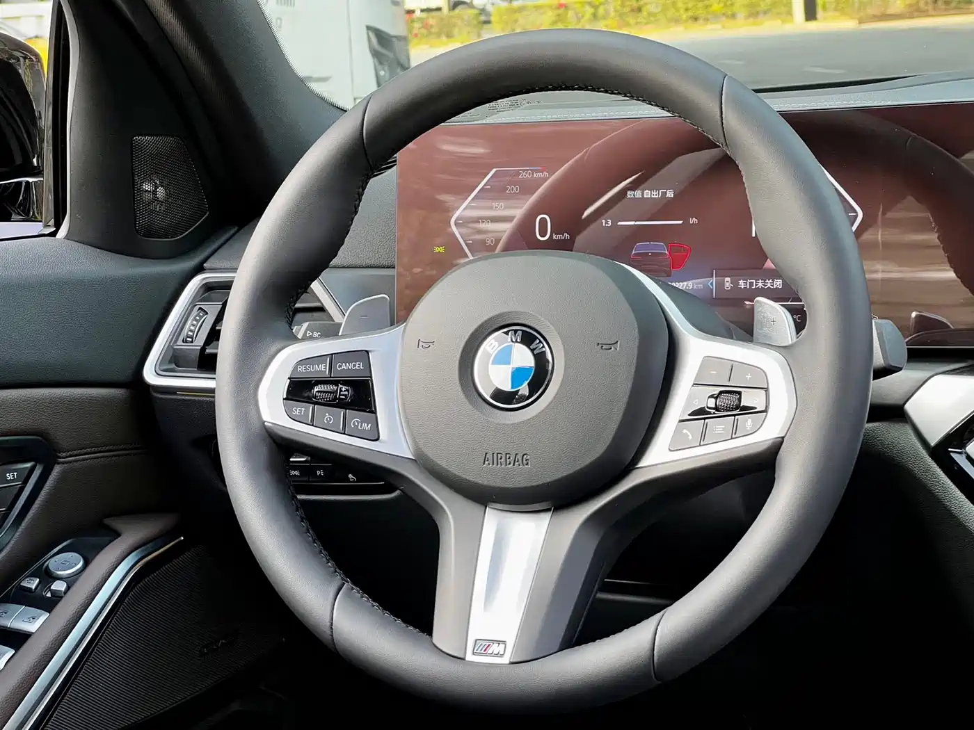 BMW 3 Series 2024 330i M Sport Shadowline Package фото 10