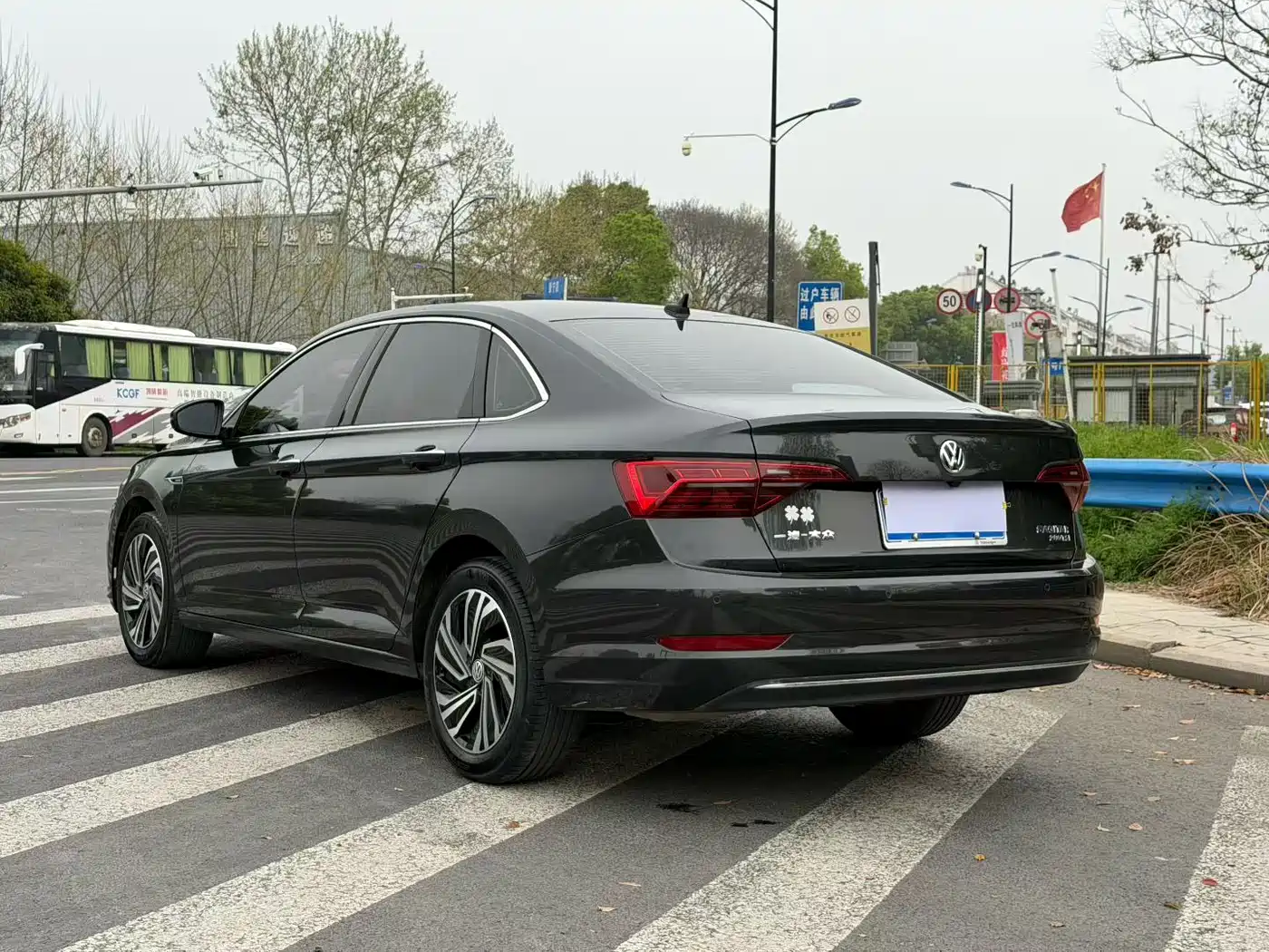 Volkswagen Sagitar 2022 280TSI DSG Surpassing Edition фото 5