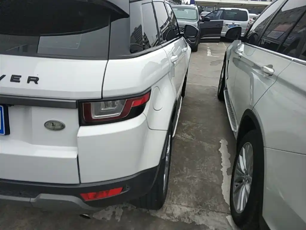 Land Rover Range Rover Evoque 2018 240PS PURE Trend фото 8