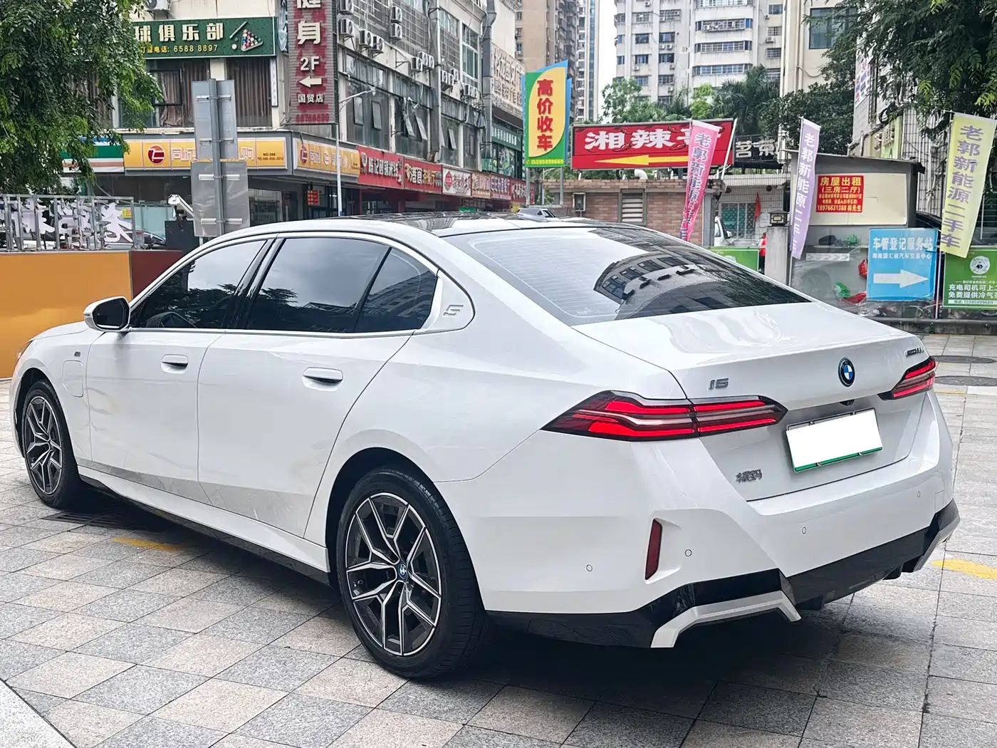 BMW i5 2024 eDrive 35L M Sport Package фото 7