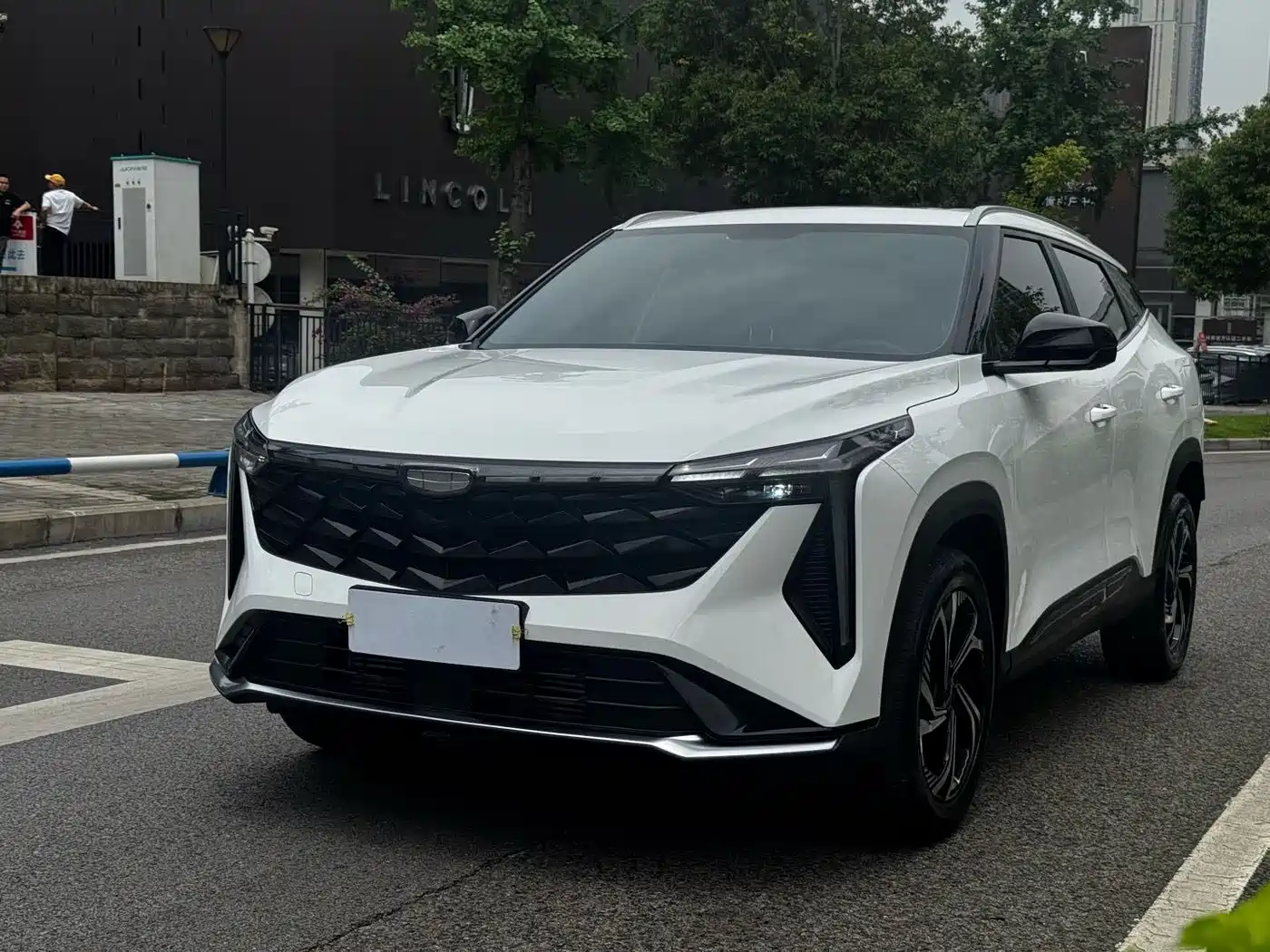 geely-automobile boyue