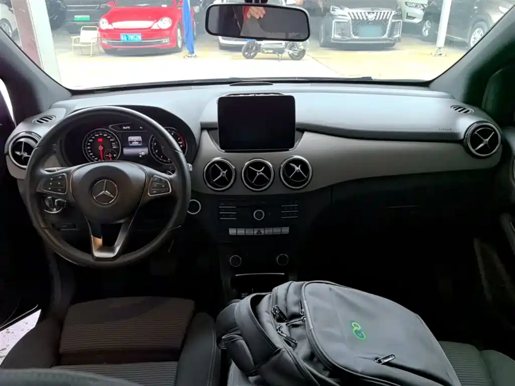 Mercedes-Benz B-Class 2017 B 180 фото 10