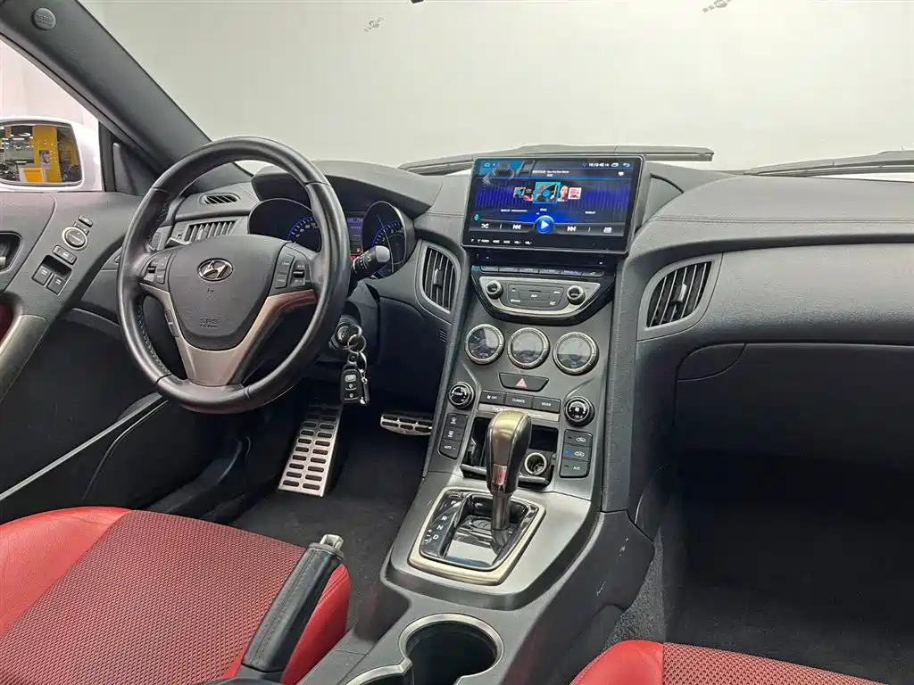 Hyundai Genesis Coupe 2014 2012 2.0T Automatic Elegant Edition