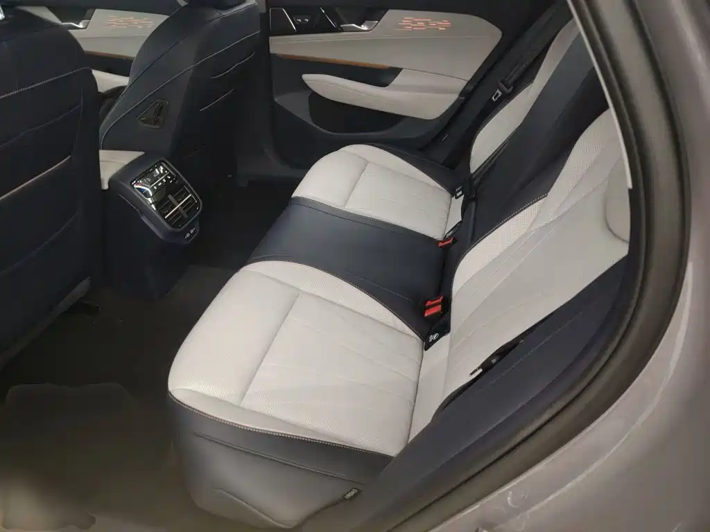 Volkswagen Passat 2026 2025 Model Pro 380TSI Starlight Dragon Premium Edition