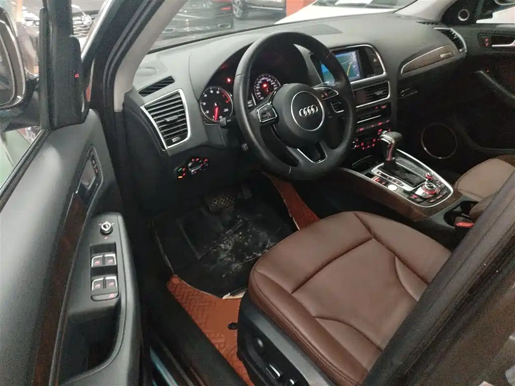 Audi Q5 2015 40 TFSI Comfort фото 12
