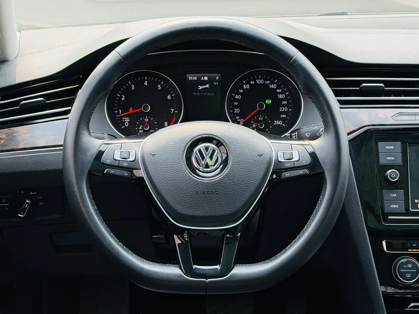 Volkswagen Magotan 2019 330TSI DSG Luxury Class China VI фото 8