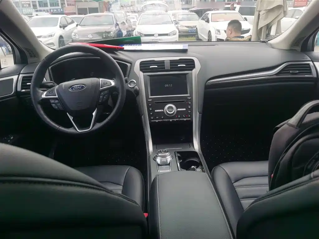 FORD MONDEO