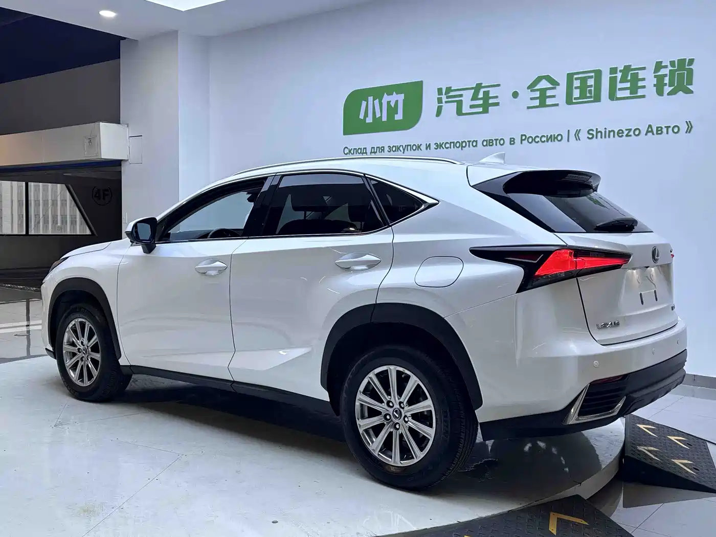 LEXUS NX