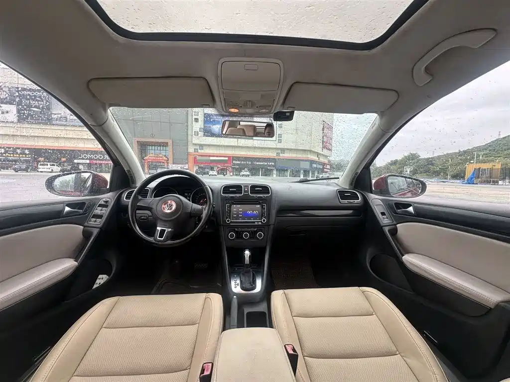 Volkswagen Golf 2012 1.4TSI Automatic Comfort фото 5