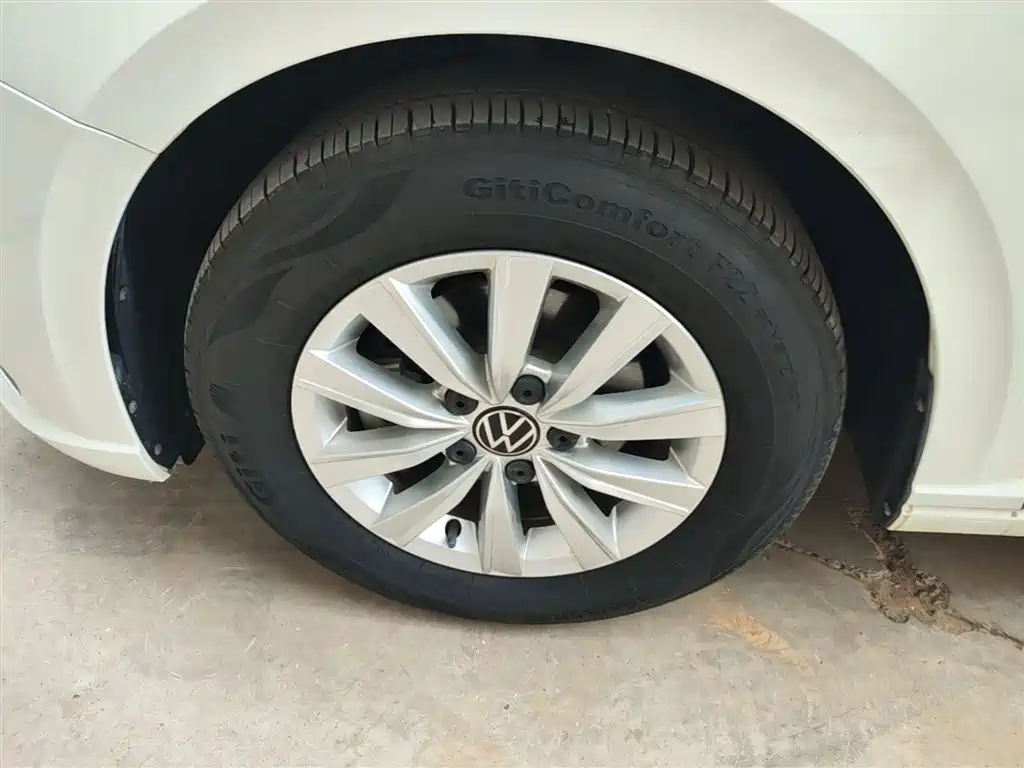 Volkswagen Lavida 2024 Model 1.5L Automatic Delight Edition фото 23