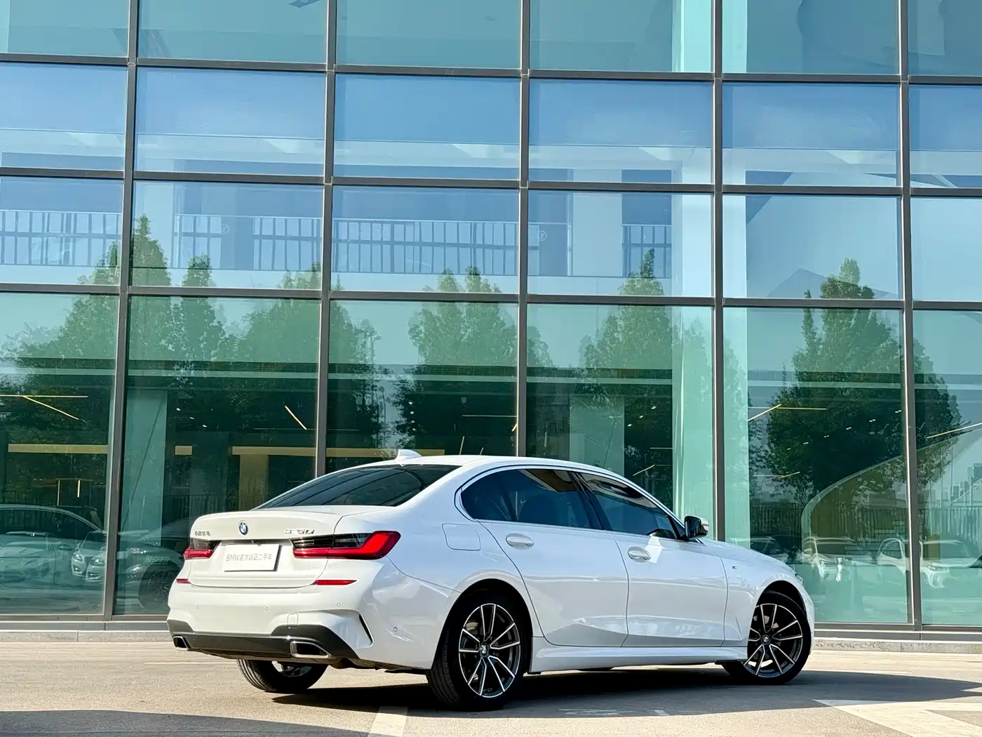 BMW 3 Series 2021 325Li M Sport Package фото 10