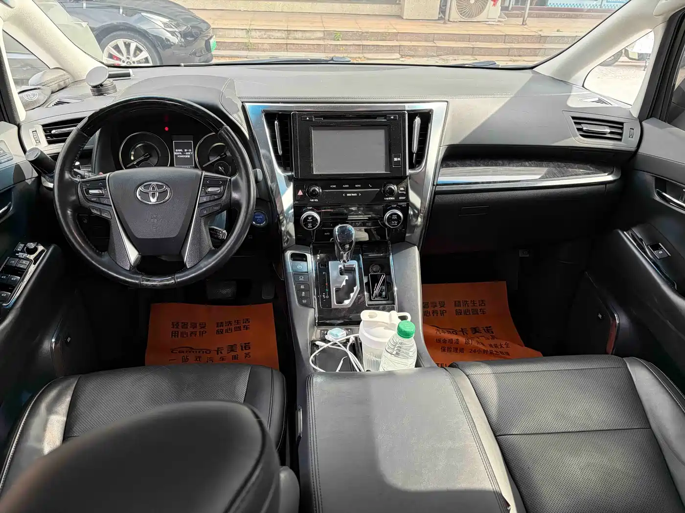 Toyota Vellfire 2019 Hybrid 2.5L HV Luxury Edition фото 6