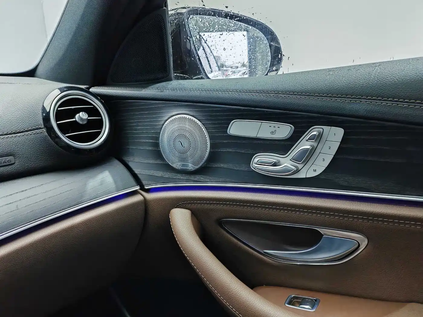 Mercedes-Benz E-Class 2021 E 300 L Sport Luxury Edition фото 16