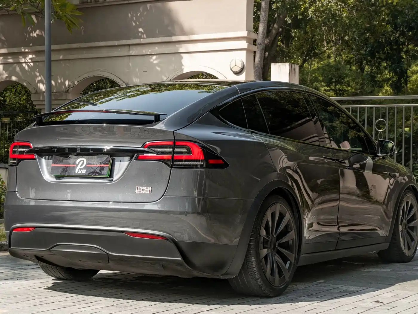 Tesla Model X 2024 2023 Dual Motor All-Wheel Drive Edition