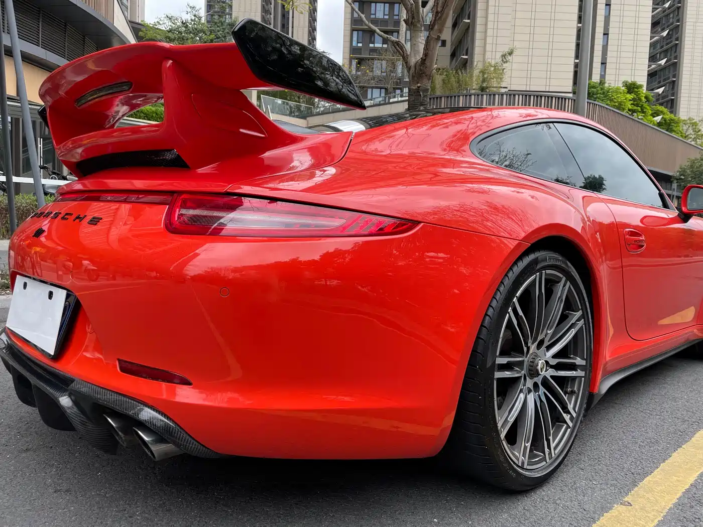 Porsche 911 2015 Carrera 4 3.4L Style Edition фото 11