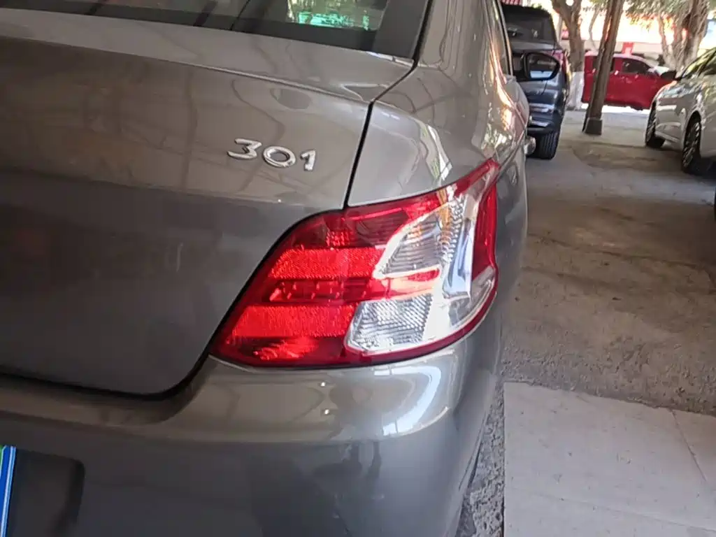 Peugeot 301 2014 2014 1.6L Automatic Comfort Edition