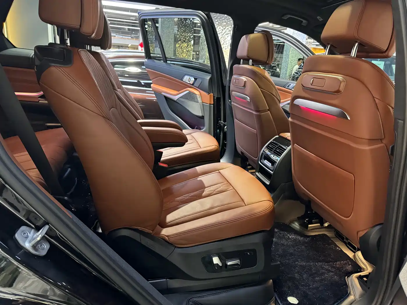 BMW X7 2023 xDrive40i Leading Luxury Package фото 6