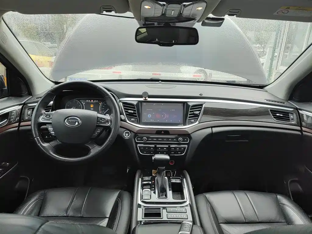 GAC Trumpchi Trumpchi GS8 2017 320T 2WD Luxury Smart Connect (7-seater) фото 3