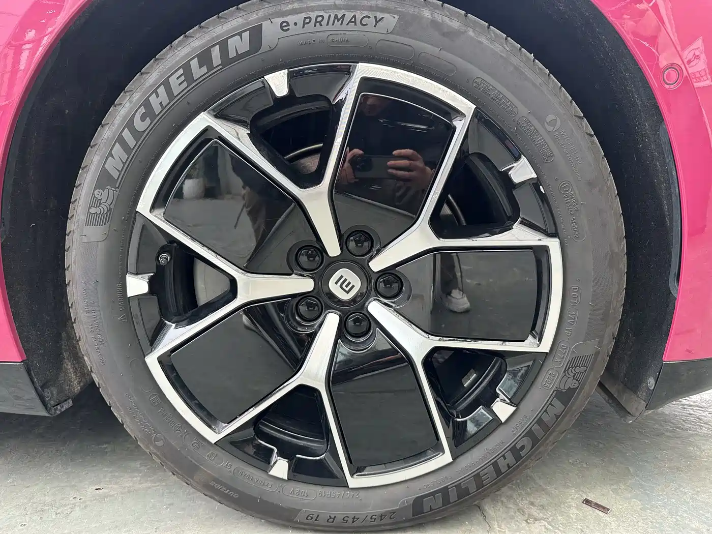 Xiaomi Auto Xiaomi SU7 2024 RWD Standard Founder's Edition фото 4