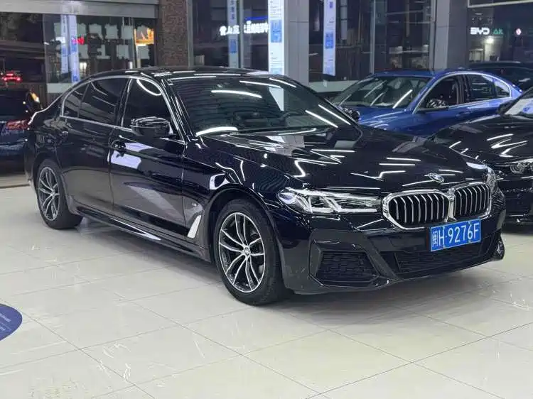 BMW 5 Series 2021 525Li M Sport Package фото 3