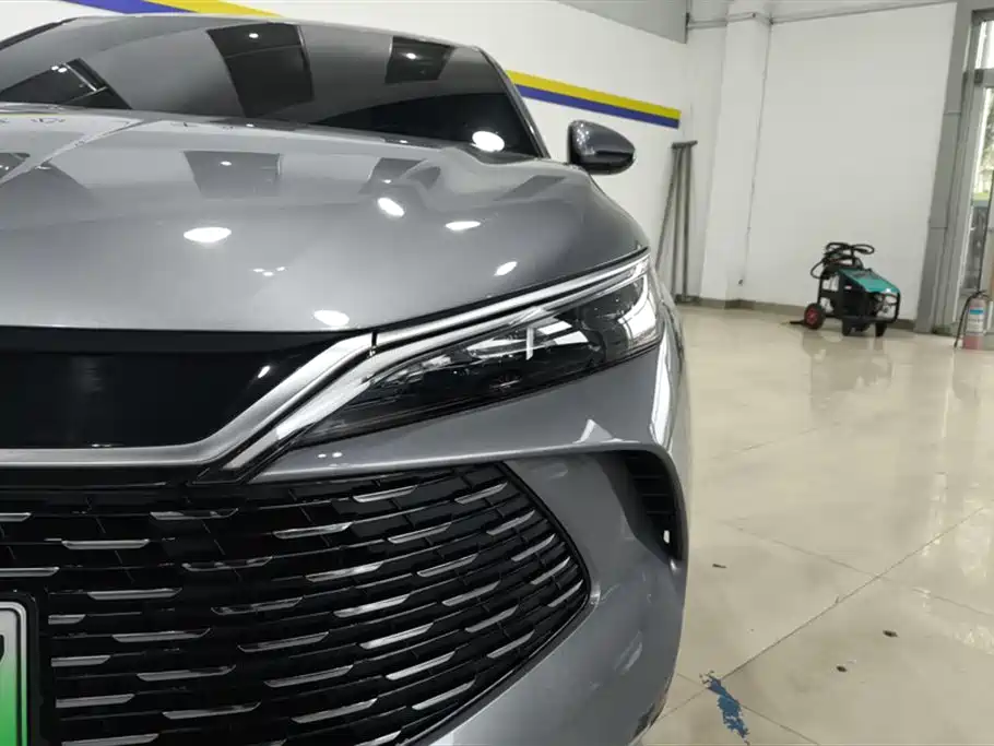 BYD Qin L 2024 DM-i 80KM Leading Edition фото 4