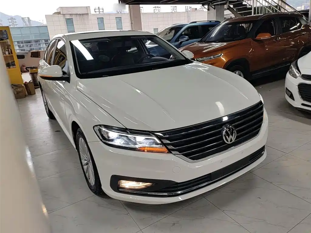 Volkswagen Lavida 2019 1.5L Automatic Comfort Edition China VI фото 4