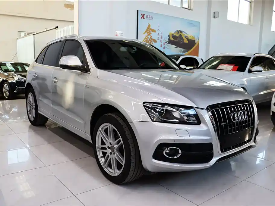 Audi Q5 (Import) 2010 3.2FSI Sport фото 3