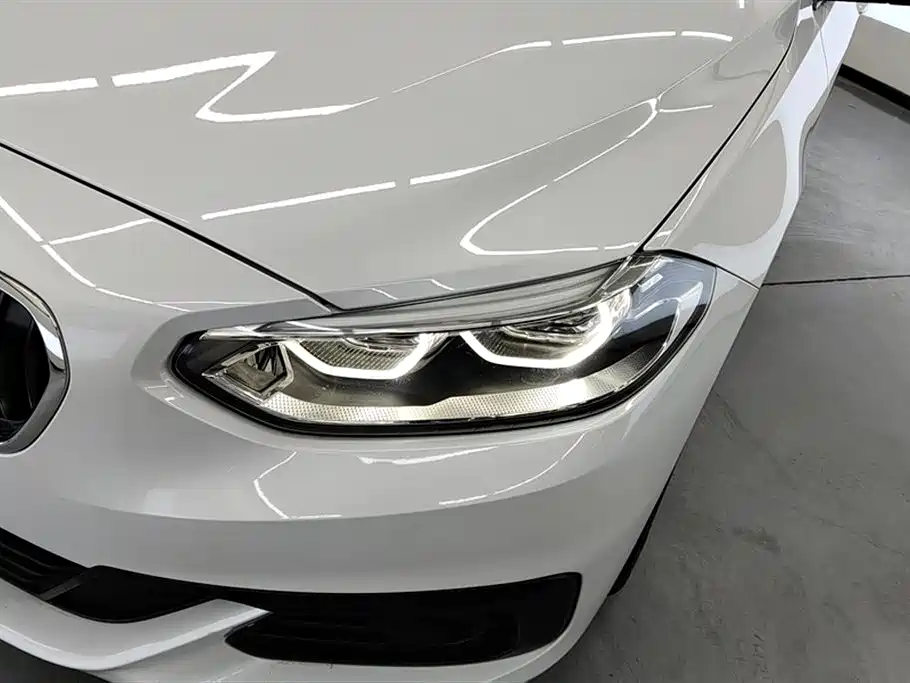 BMW 1 Series 2019 118i Fashion Edition фото 5
