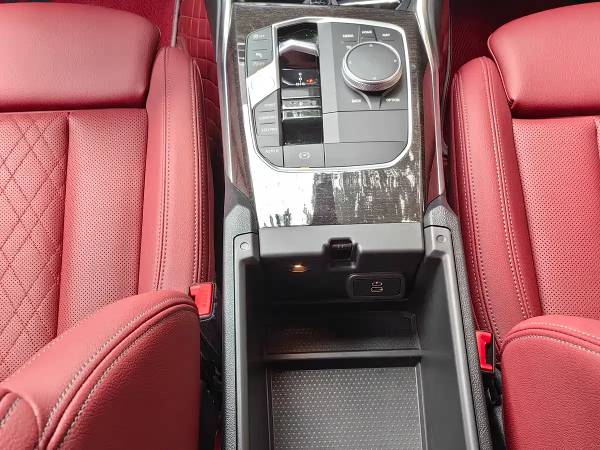 BMW 3 Series 2023 325Li M Sport Package фото 13