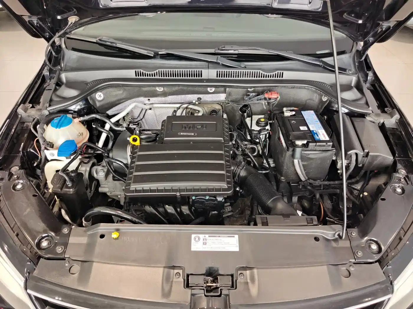 Volkswagen Sagitar 2018 1.6L Automatic Comfort фото 6