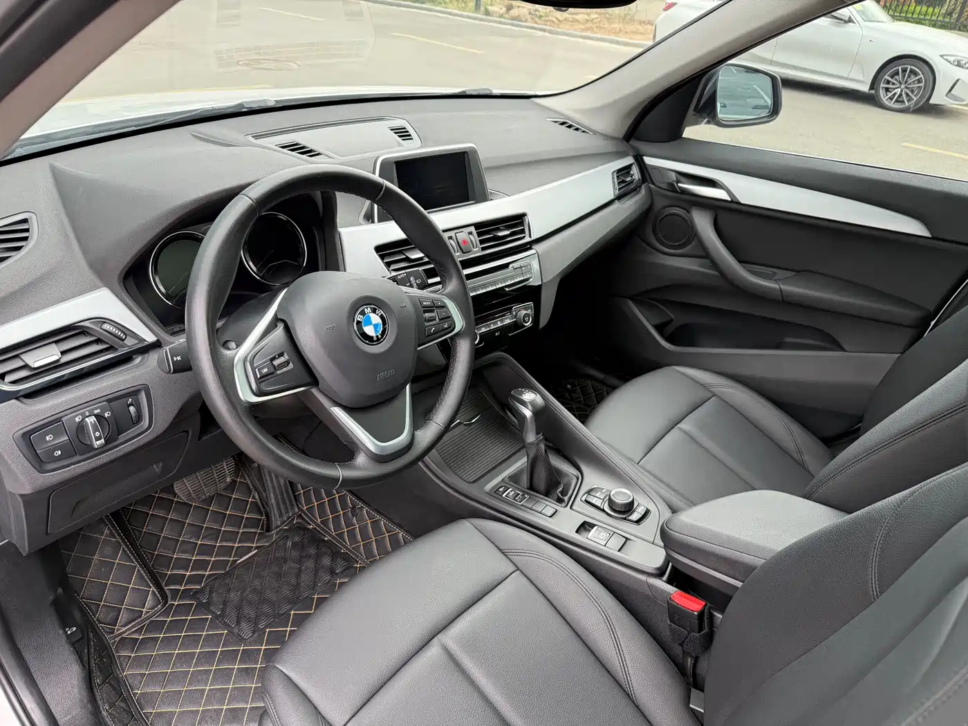 BMW X1 2019 sDrive20Li Leading Model фото 14