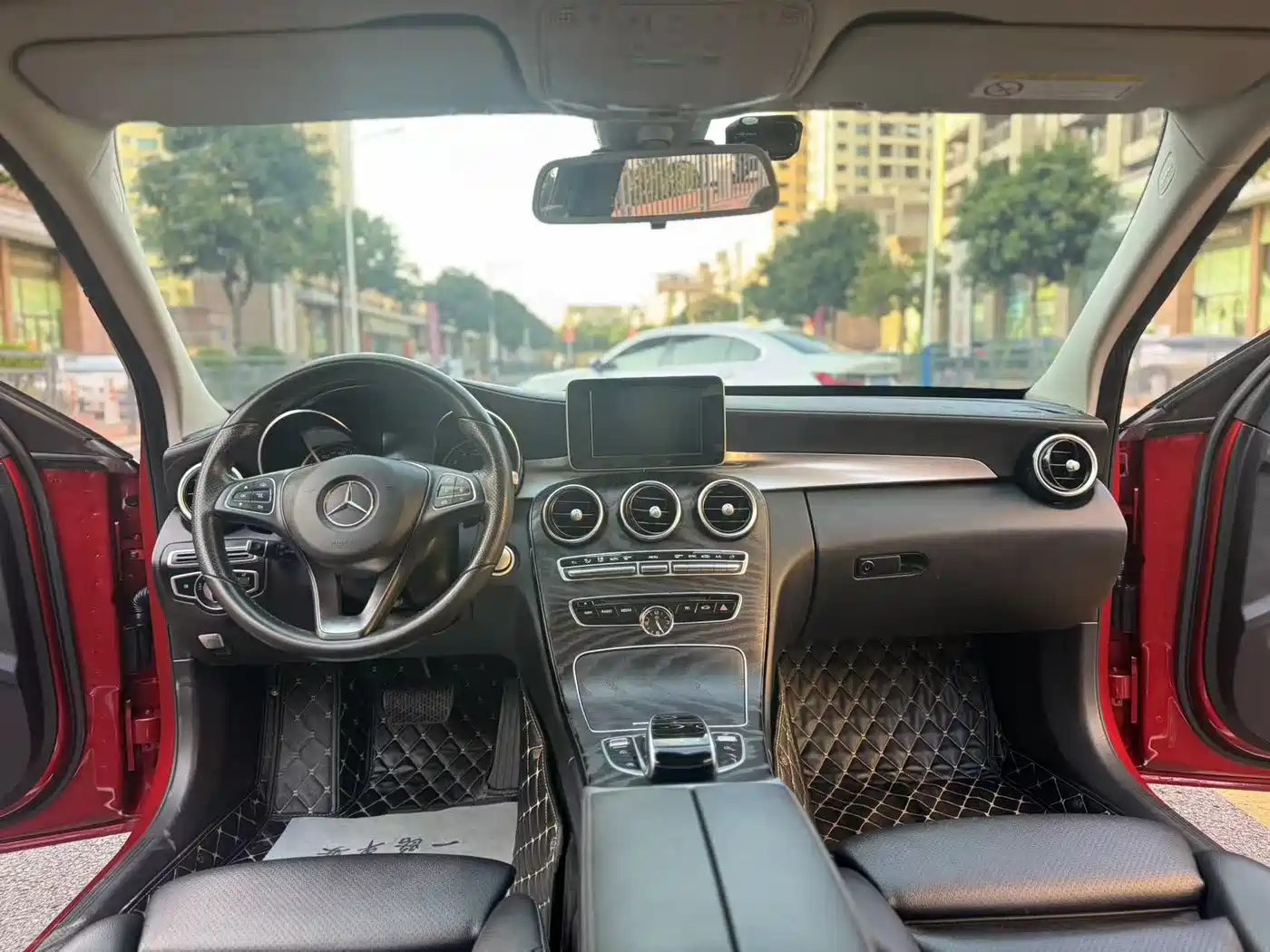 Mercedes-Benz C-Class 2018 C 200 L Sport Achievement Special Edition фото 13