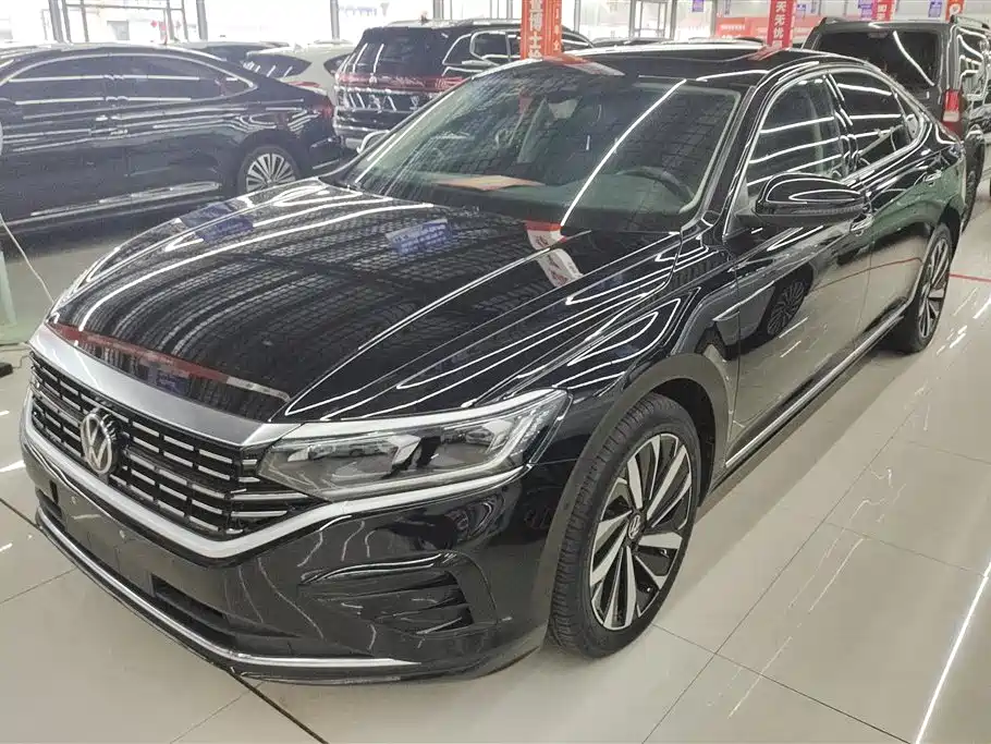 Volkswagen Passat 2022 330TSI Luxury Edition