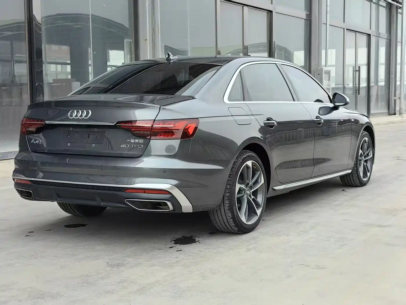 Audi A4L 2020 40 TFSI Fashion Dynamic Edition фото 6