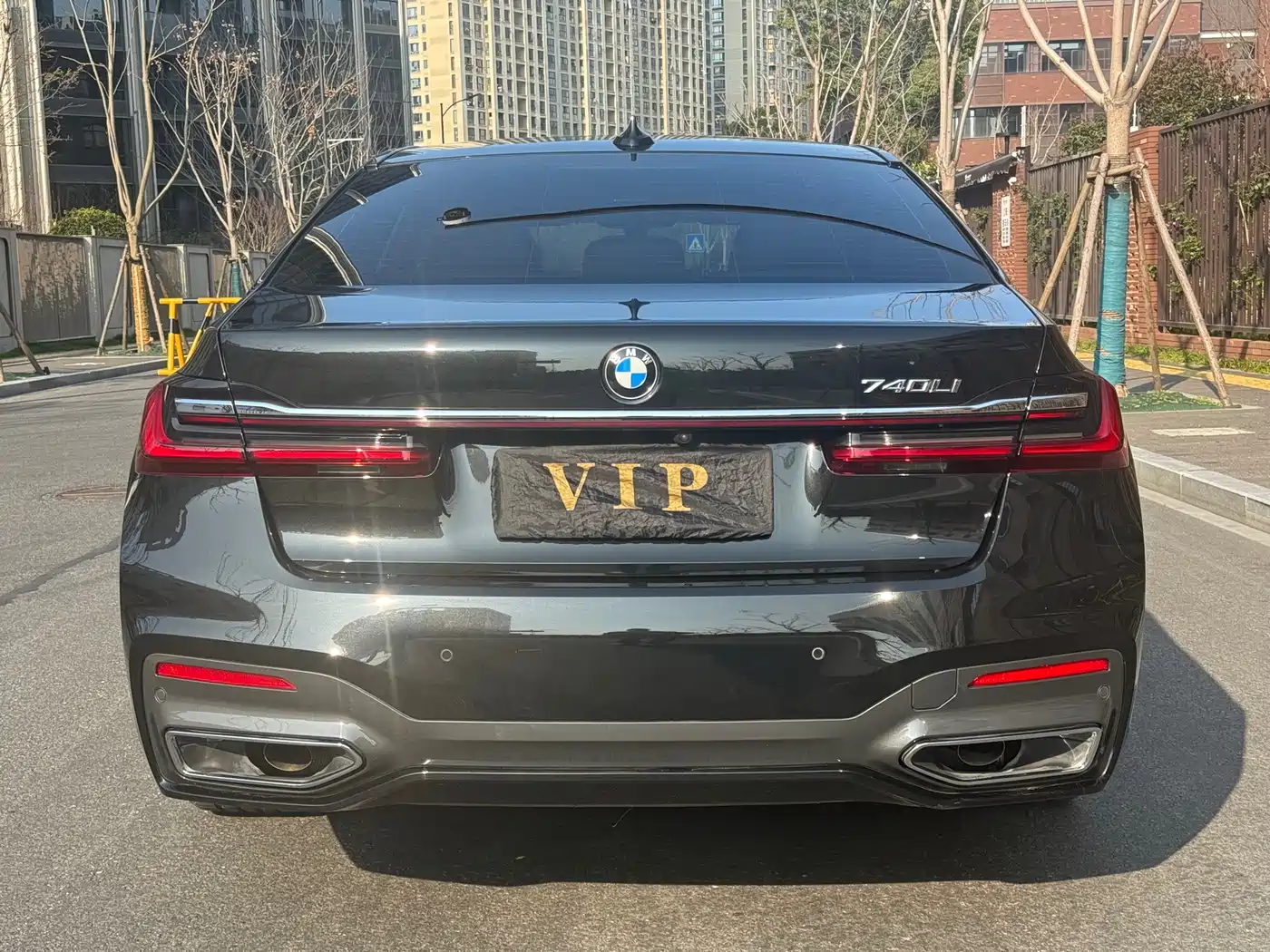 BMW 7 Series 2021 Model 740Li Leading M Sport Package фото 14