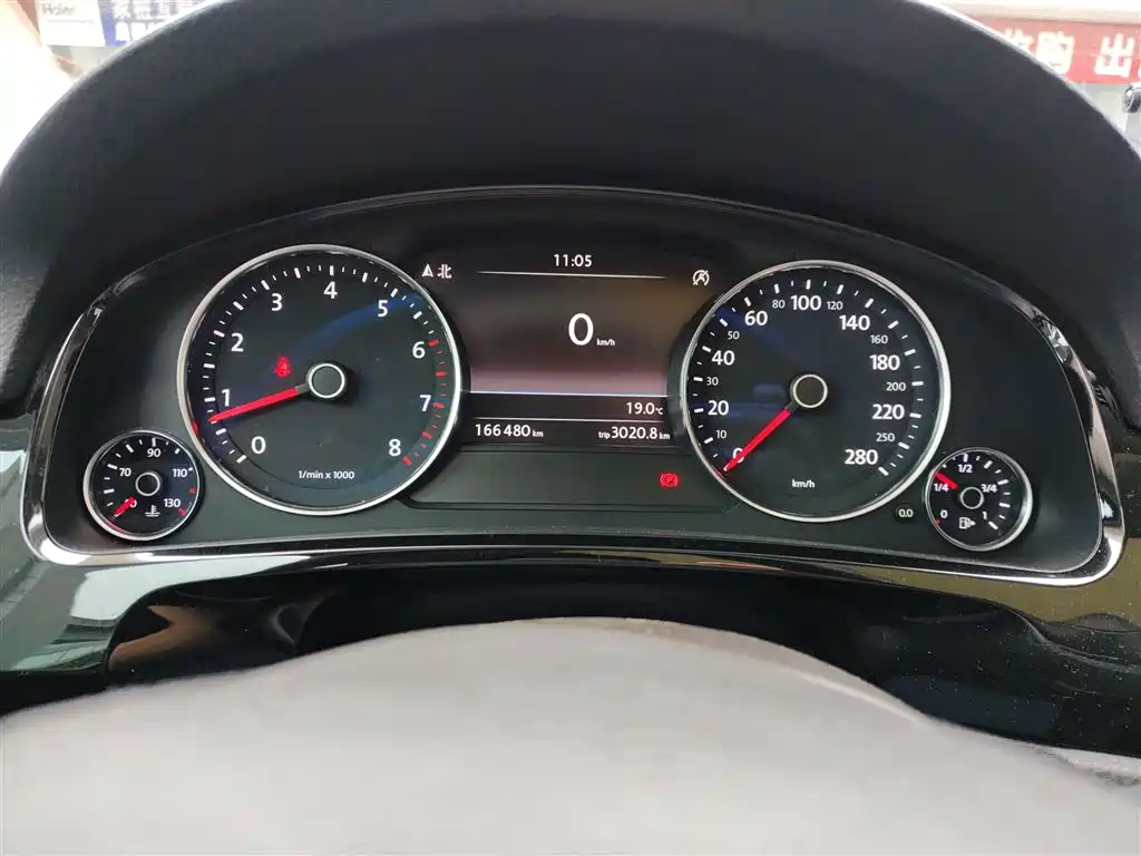 Volkswagen Touareg 2017 3.0TSI Explorer Edition фото 5